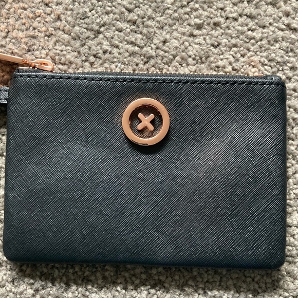 Black Mimco Wristlet New without tags - Picture 5 of 7